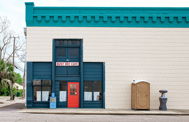 Best Affordable portable toilet rental  in Lenox, IA